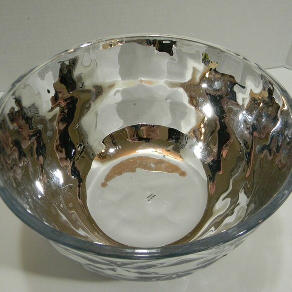 Decorative Mirrored Glass Bowl Holiday Silver 9" Diameter EUC Patterned Textured - Picture 3 of 5